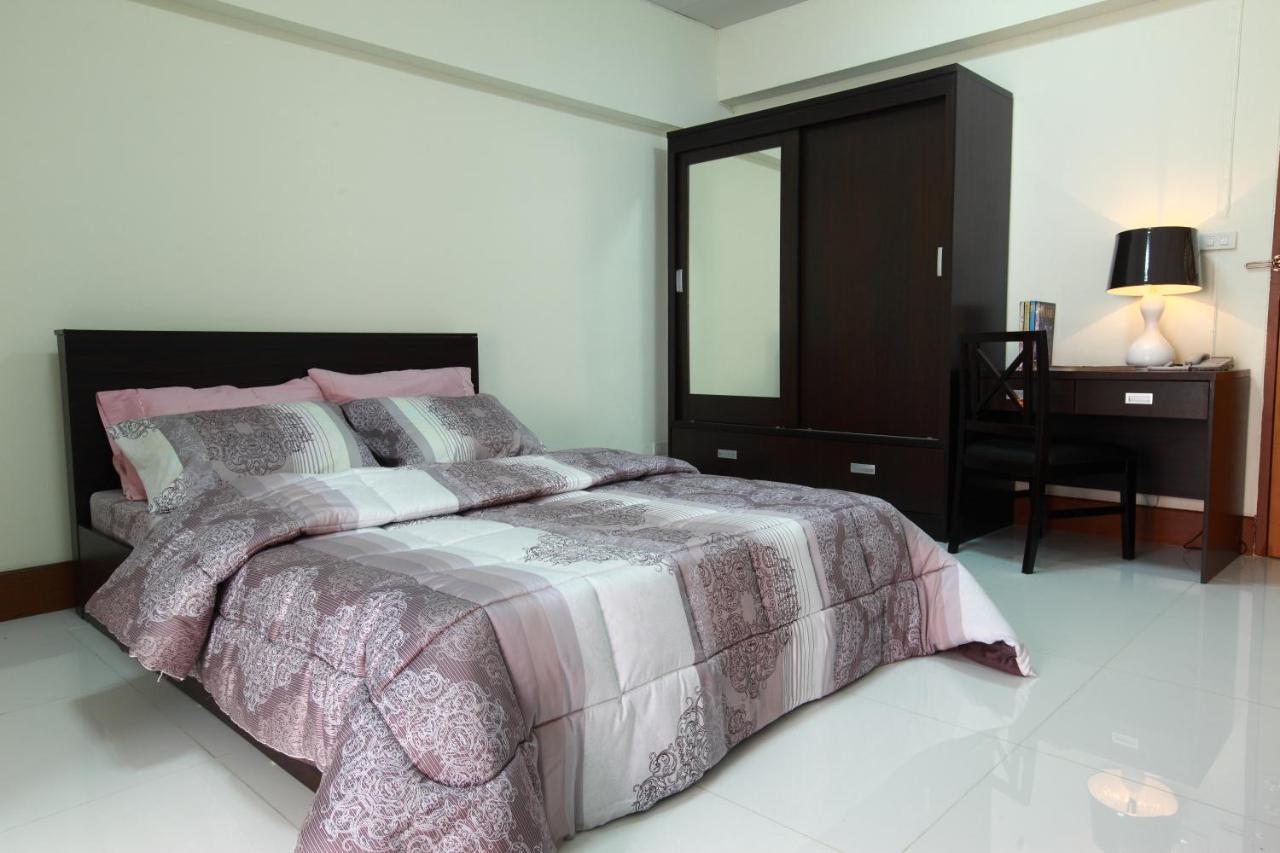 Rattanasook Residence Bangkok Bagian luar foto